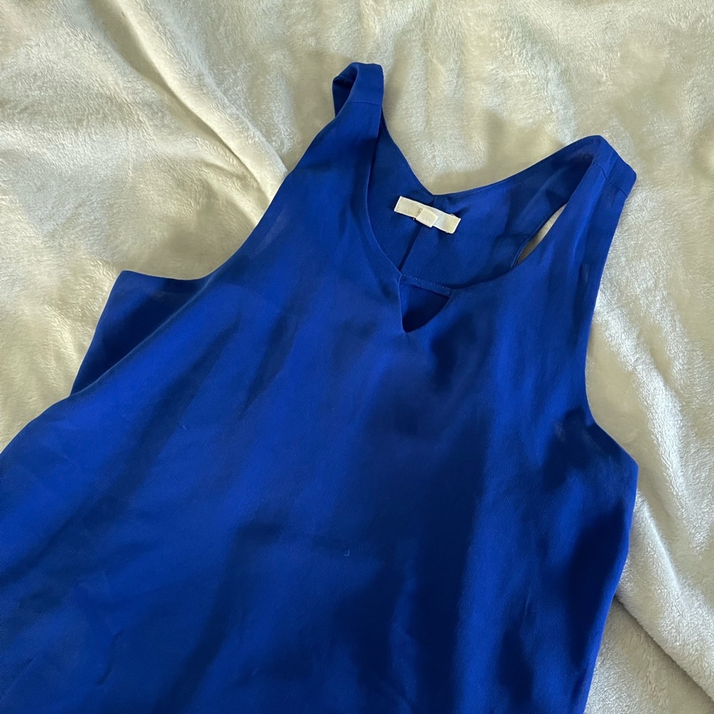 E M Tank top